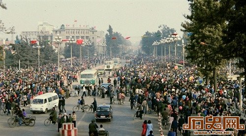 美国人镜头下八十年代中国