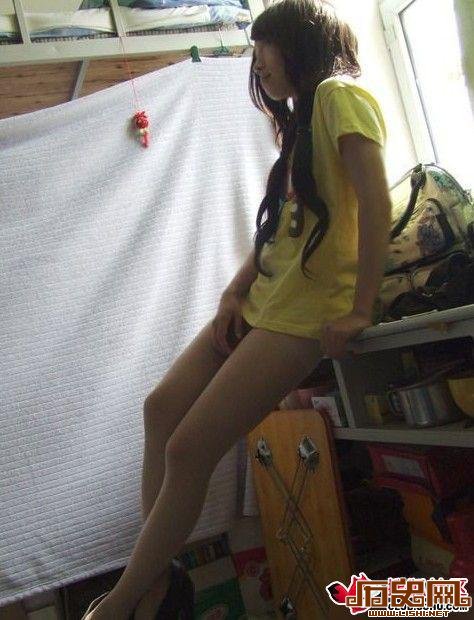 [多图]揭女生宿舍真面目 各种不雅画面雷翻人