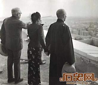 蒋介石宋美龄70年前埃及沙漠牵手照曝光