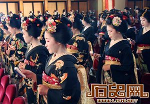 日本妓女源流：宫中设官妓供外国人神社巫女卖身