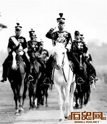 1932年日本天皇裕仁遇刺后为何不怒反喜？