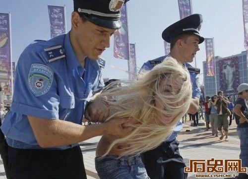 [多图]探秘乌克兰色情业：会讲外语易成高级妓女