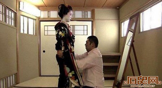 [多图]探秘日本专为艺伎服务的男人