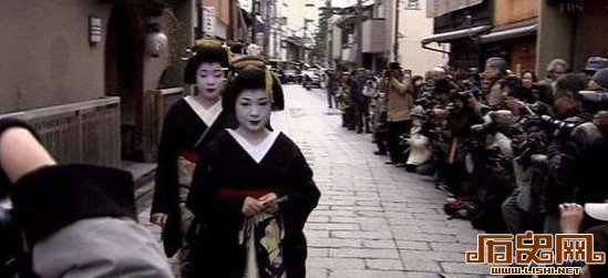 [多图]探秘日本专为艺伎服务的男人