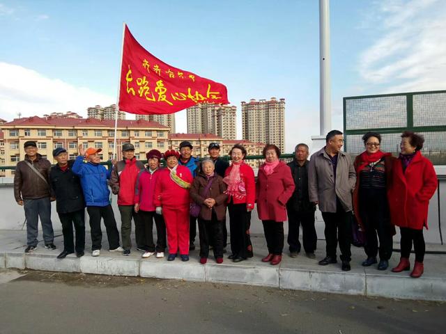 九月九日重阳节的由来?他的习俗有哪些?描写他的诗句又有哪些？