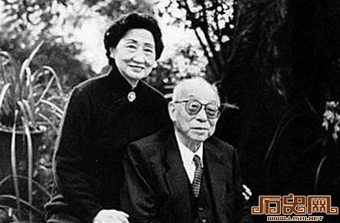 杜月笙1933年强制张学良戒毒：捆在床上任其挣扎