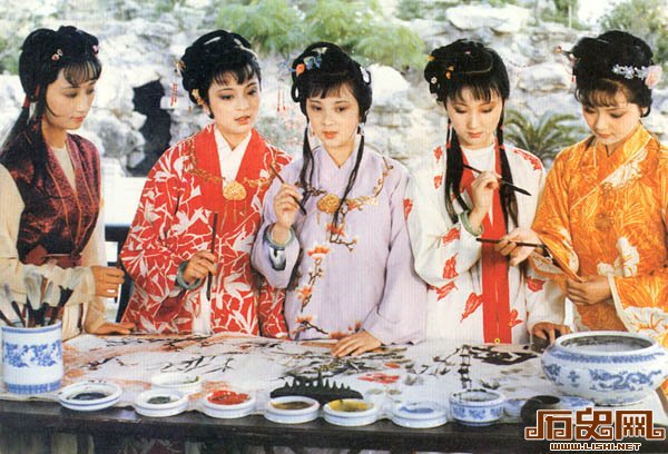 红楼女儿的脚