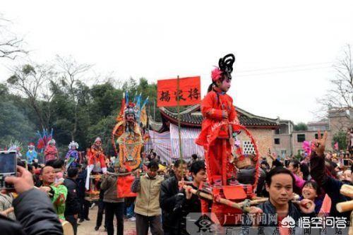 中国各地过年的习俗，从大年三十到正月十五，各有哪些主要的习俗？