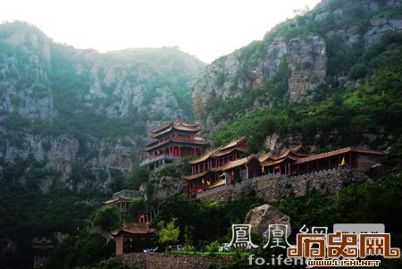 天上的寺院：河南朝悬空寺