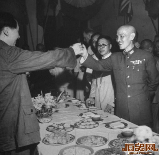 重庆谈判毛泽东驳蒋介石：没内战是自欺欺人