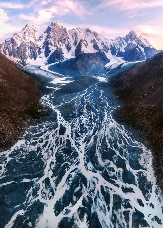 离大海最遥远的山，在中国