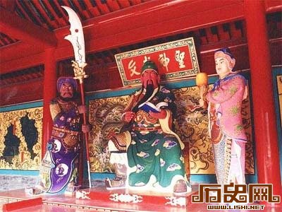 清朝中叶全国关帝庙30万座：关羽为何能成神