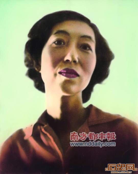 风华绝代张爱玲：晚年被虱子吞噬疯癫畸变