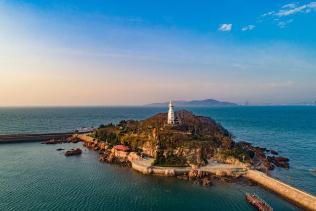 中国醉爽的城市，一口啤酒，一眼大海
