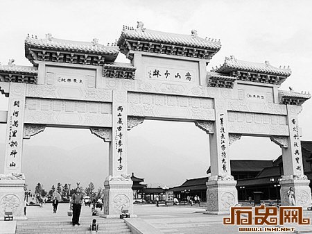 中国历代帝王为何独尊少林？