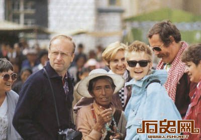 香格里拉神话背后的前现代本质