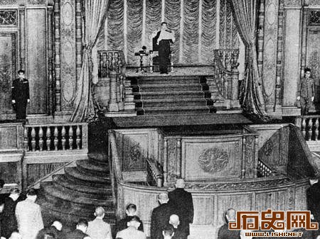 1945年日本投降时各地的欢庆场面