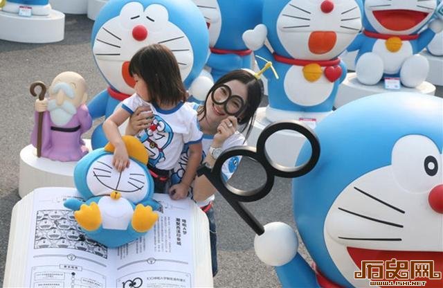 哆啦A梦引争议：中国动漫如何制造“全民偶像”