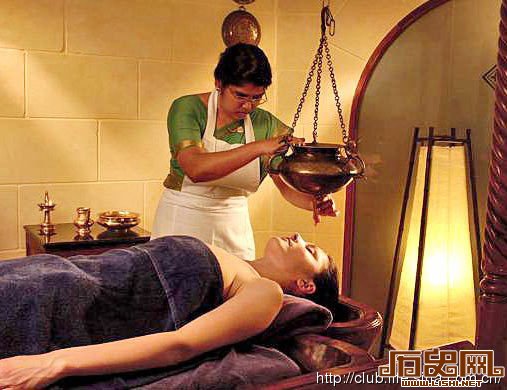 [多图]揭秘印度女体按摩术：最古老的医学体系阿育吠陀