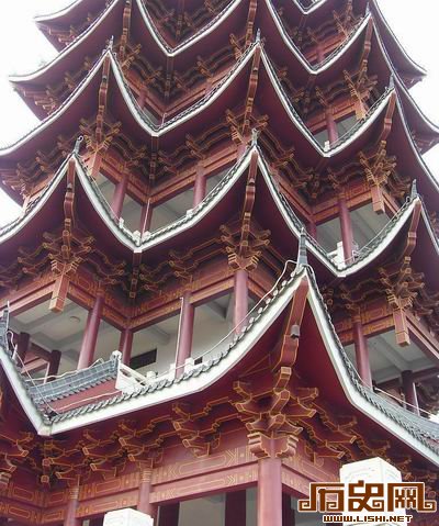 说文解字：楼里住的女人是谁？