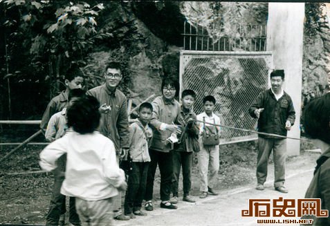 小三线建设：深山里的生活交响曲