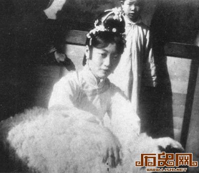 末代皇后婉容最后的岁月：无亲人照顾 亦无随葬品