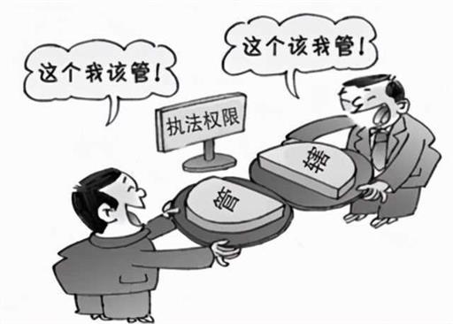 一个民主政府的权力应该来自于民众，是人民自下而上的授予