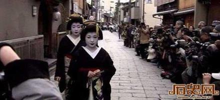 探秘日本专为艺伎服务的男人