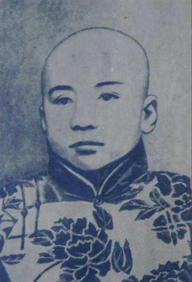 清朝最后一个神童，死于2004年