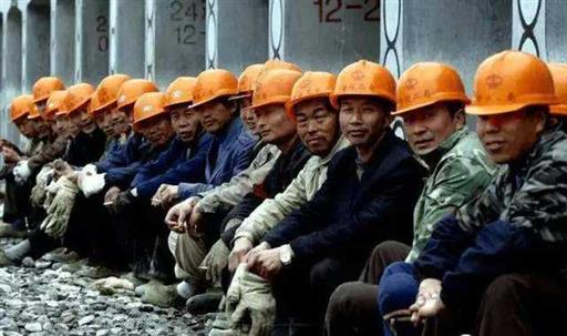 邻国非常穷困，提出援助需求，我国援助巨额资金，事后却直接翻脸