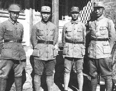 1936年时，林彪担任红一军团长，麾下三大师长都是谁？