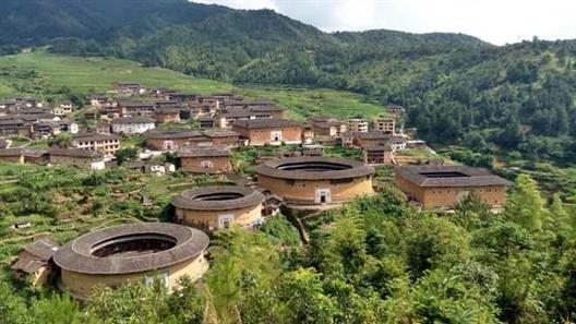 福建土楼：大山里的世界文化遗产