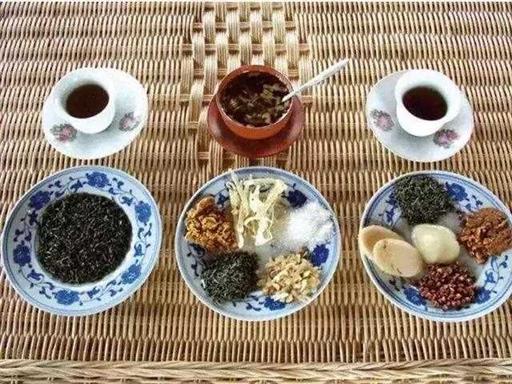 白族三道茶制作方法（白族饮茶习俗：三道茶、烤茶、盐茶、药茶功效）