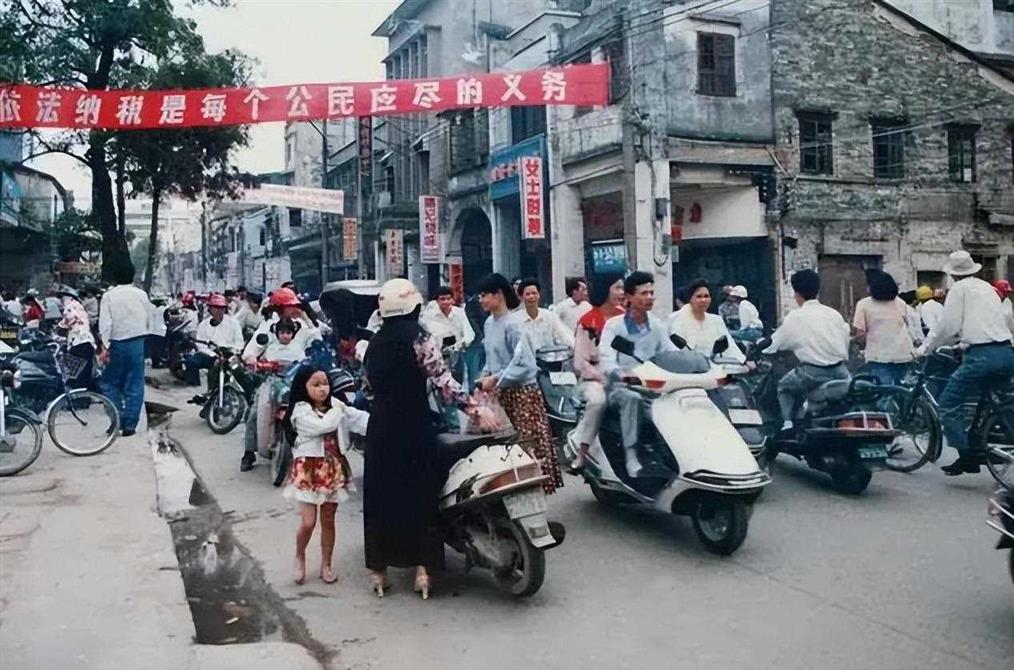 深圳市的区划调整，全国4个一线城市之一，为何有9个区？