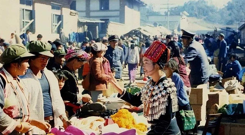 云南省的省会城市，昆明市号称“春城”，为何有14个区县？