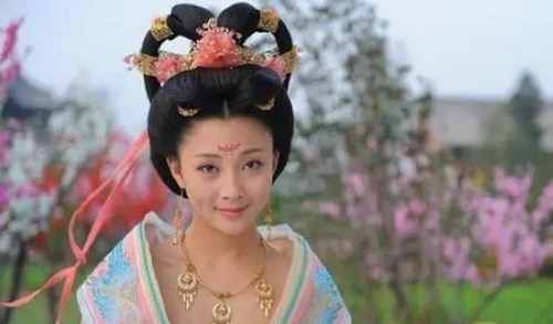 杨贵妃和李瑁无子的原因是（杨贵妃为什么不帮李瑁）