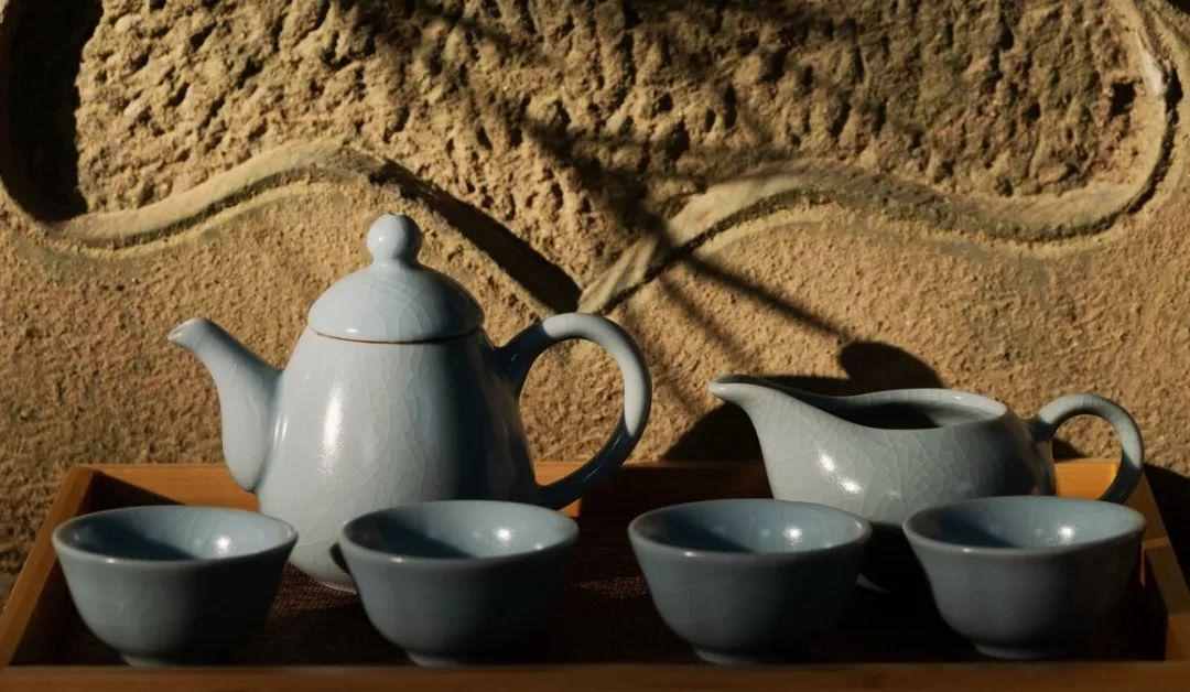 汝窑：天青色等烟雨，看不够的“东方绝色”