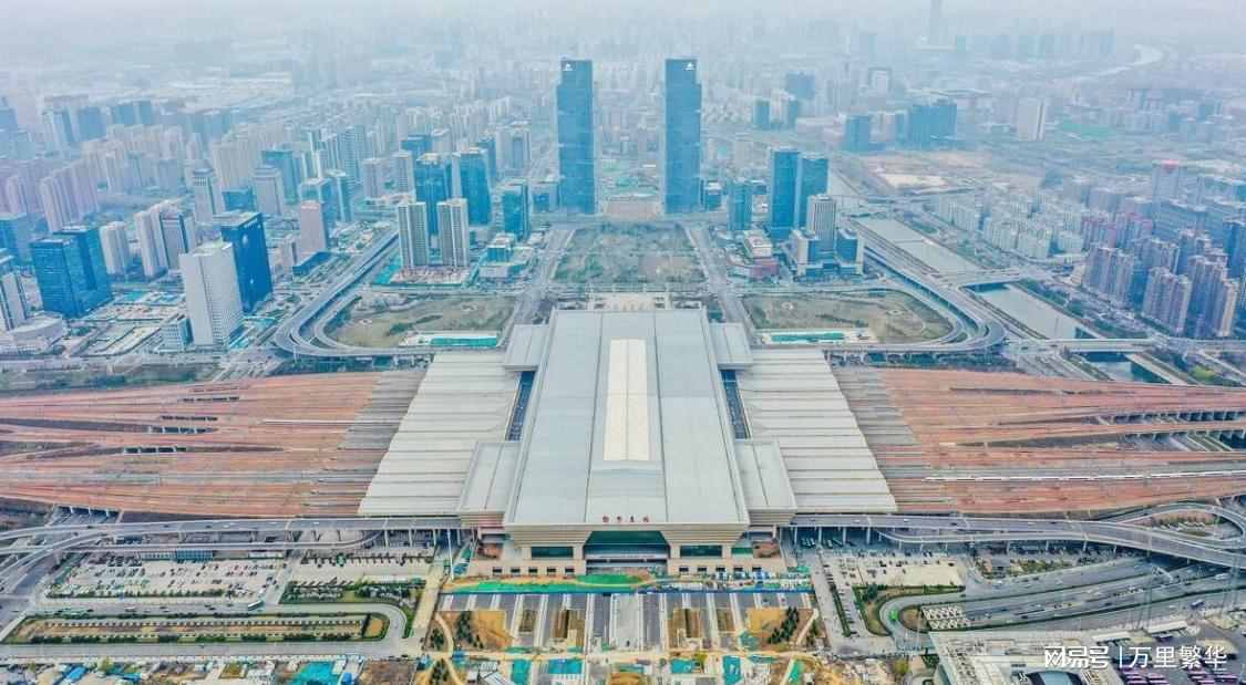 郑州市有12个区县，上街区作为飞地，为何距离主城区30公里？