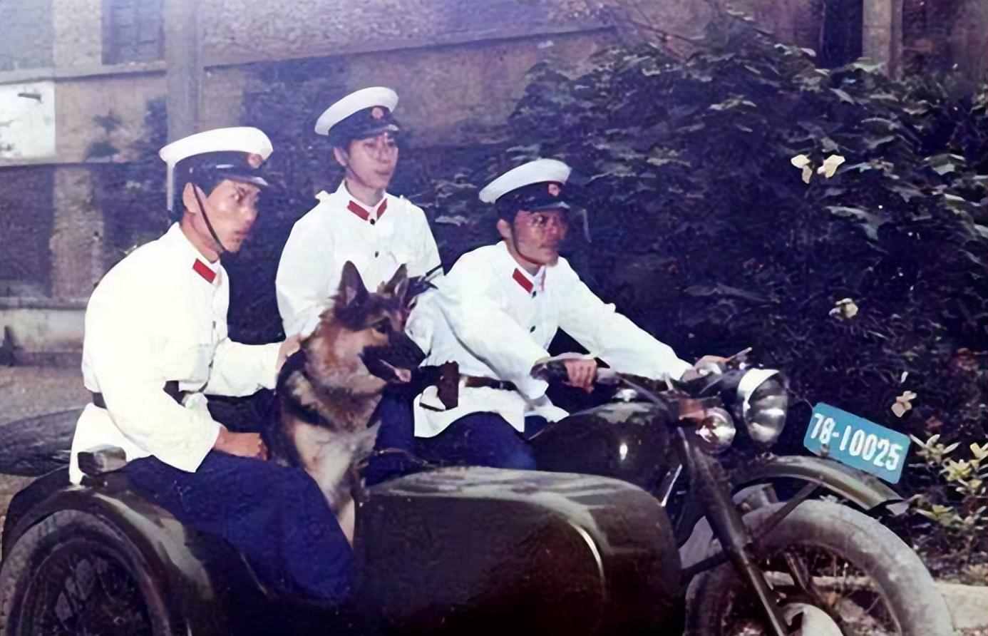 80年代的中国，基层公安干警们，为何还在使用盒子炮？