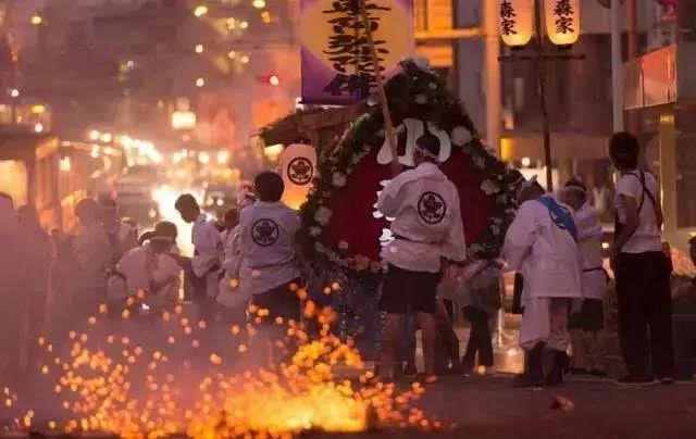 慎终追远，国外有哪些类似清明节的祭祀节日？