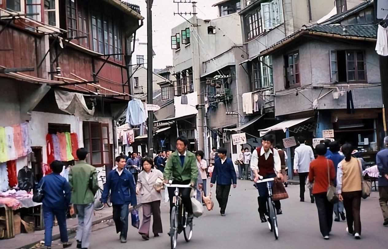 80年代的中国，基层公安干警们，为何还在使用盒子炮？