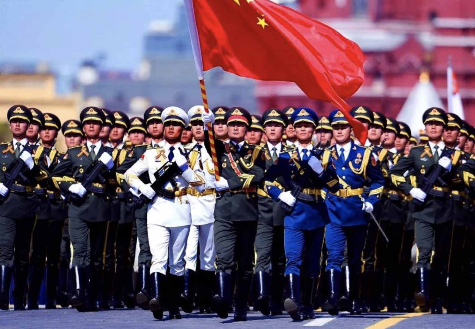 西方战略专家：“对中国蛮横，美国那是自取其辱”