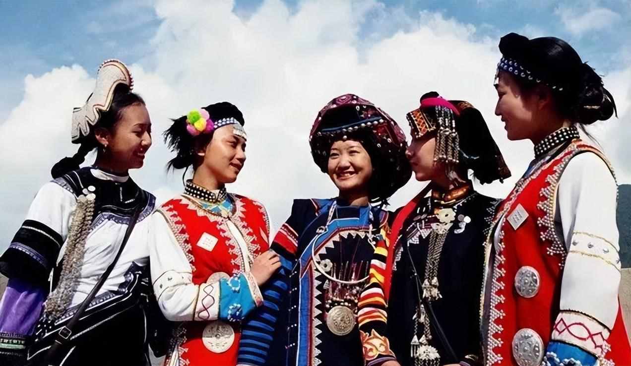 红河州的区划调整，云南省的第3大城市，为何有13个县？