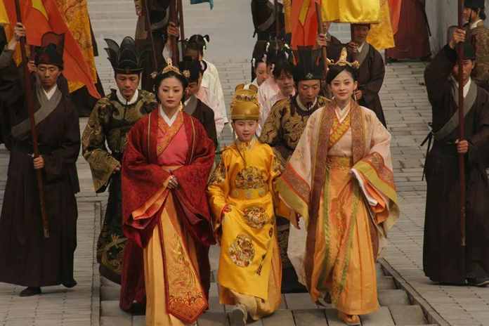 在位48年，病了30年