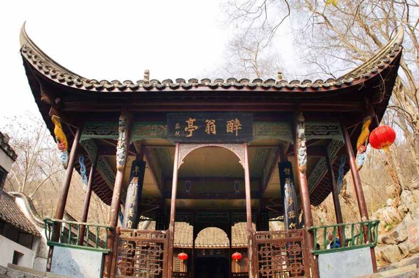 乱伦绯闻，毁掉一代精神领袖