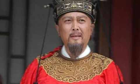 在位48年，病了30年