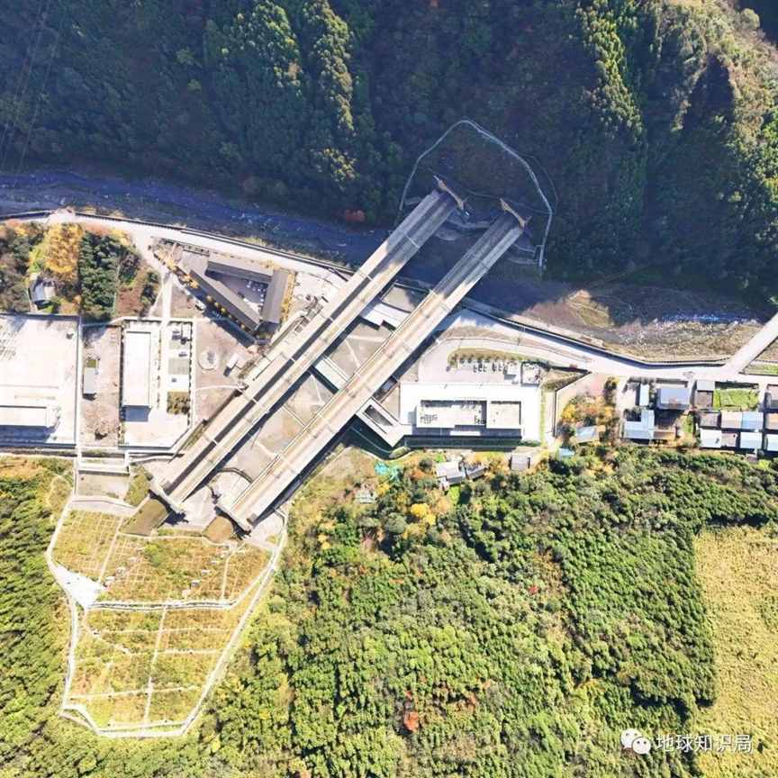 四川搞了一条去青藏高原的“超级地铁”，海拔高差2000米！