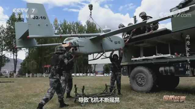 战场上大显神威，解放军陆军的巡飞弹，到底有多强悍？