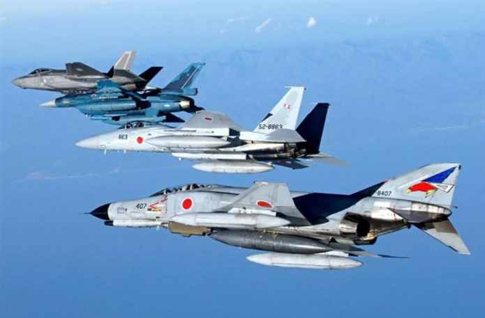 深度分析：日本F2与中国歼10C，两大中型机谁更强？