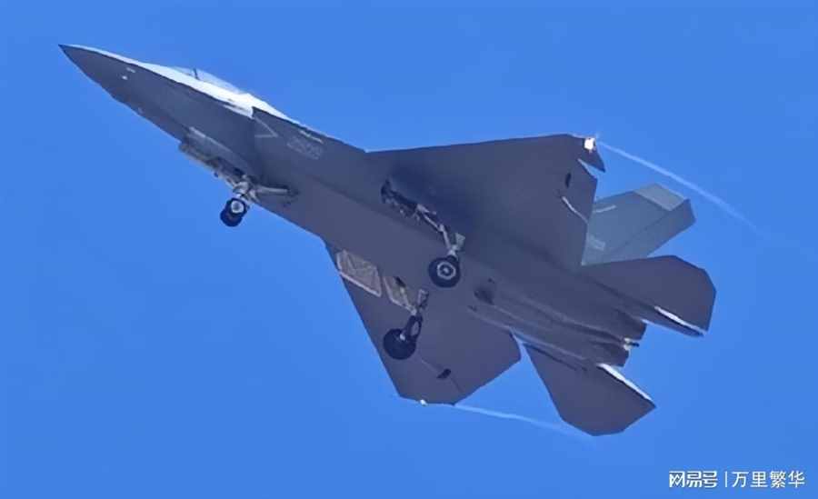 歼35战机即将定型！解放军海空军，到底需要多少架？